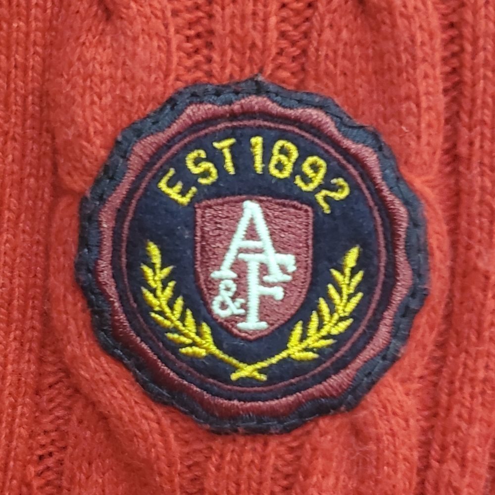 Abercrombie and Fitch red cable button down cardigan - Picture 4 of 7